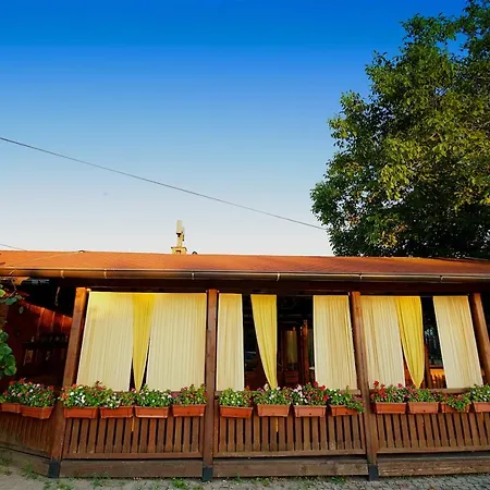 Bed & Breakfast Chess 3*